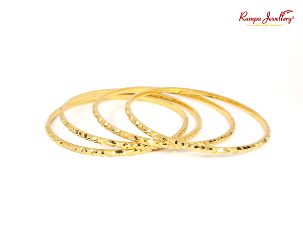 Four pieces Bangles